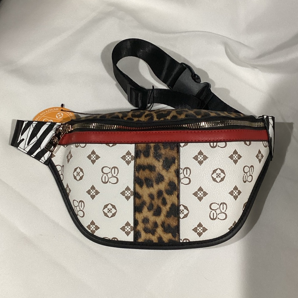 Stylish Leopard Print Belt Bag